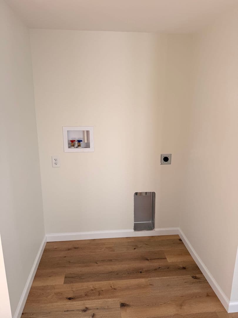 Lancaster Apartment: 826 Washington Ave A, B, C