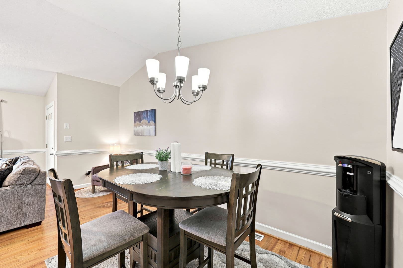 Lillington House: 210 W Old Road Unit B