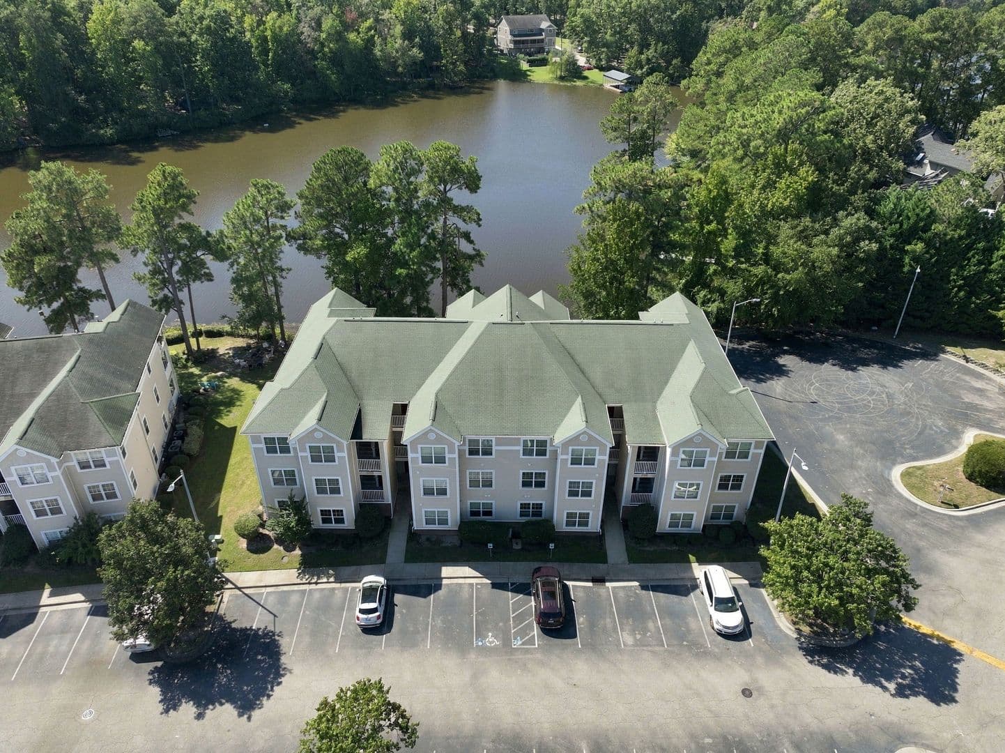 Fayetteville House: 3310 Harbour Pointe Place Unit 5