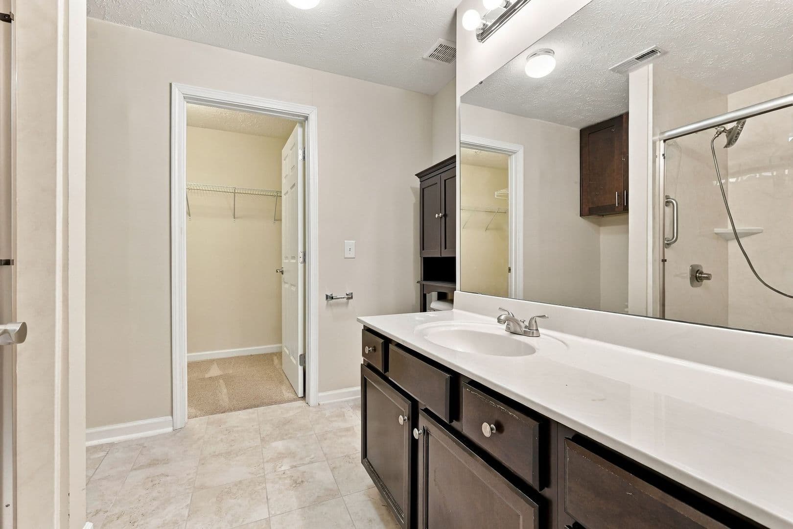 Fayetteville House: 3310 Harbour Pointe Place Unit 5