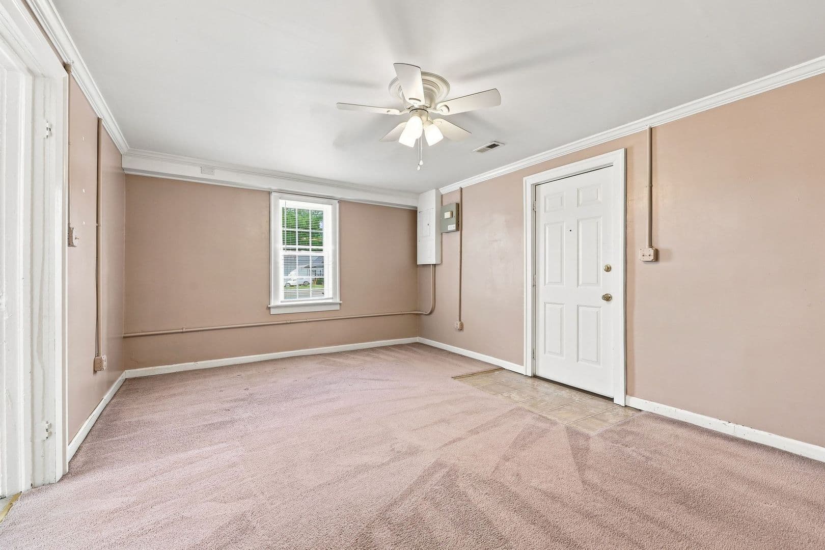 Four Oaks House: 101 E. Woodall St. Apt. D