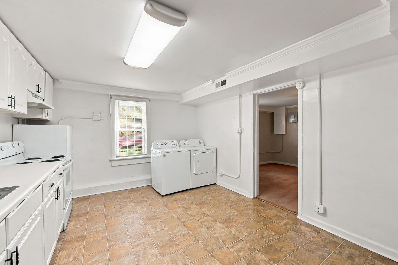 Four Oaks House: 101 E. Woodall St. Apt. D