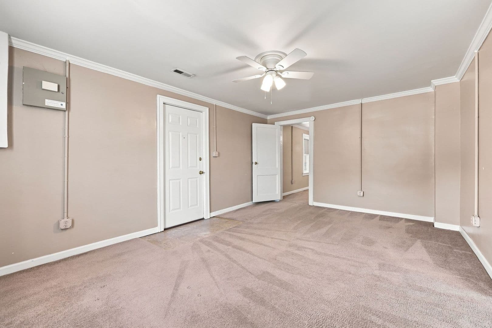 Four Oaks House: 101 E. Woodall St. Apt. D