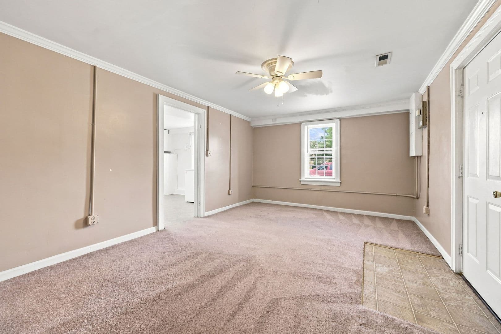 Four Oaks House: 101 E. Woodall St. Apt. D
