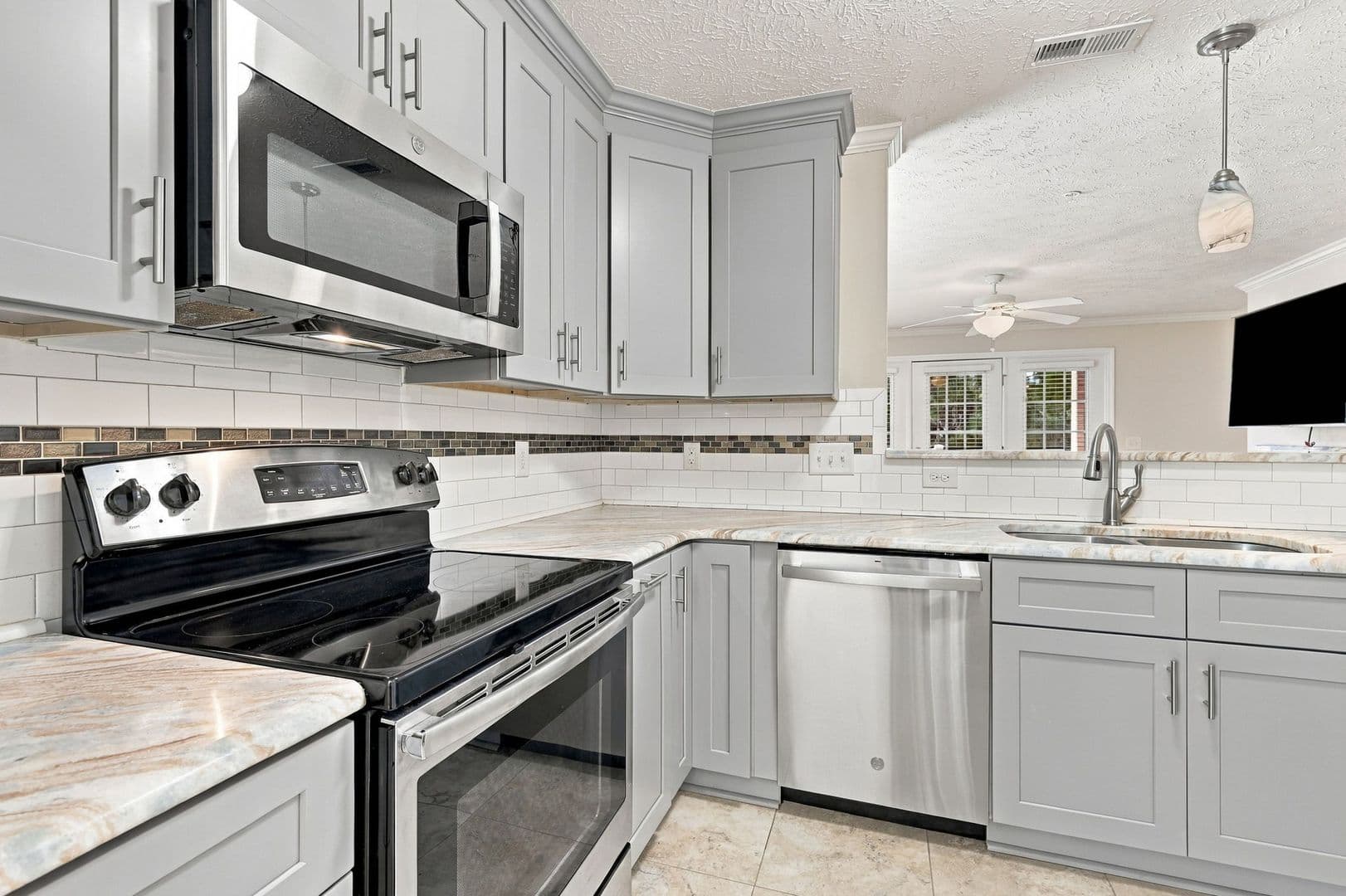 Fayetteville House: 3310 Harbour Pointe Place Unit 5
