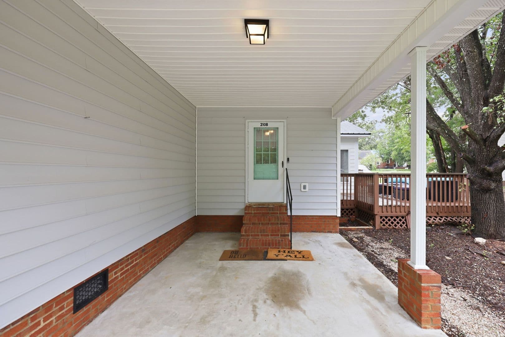 Lillington House: 210 W Old Road Unit B