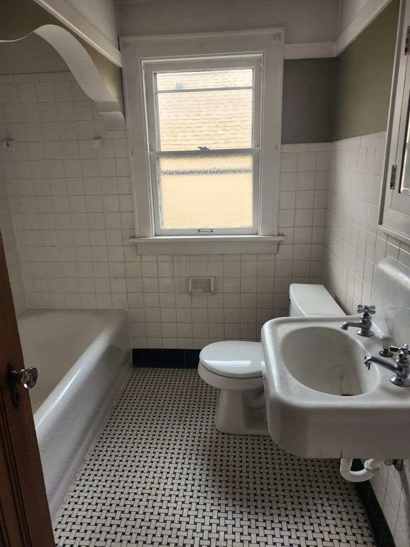 Wauwatosa Apartment: 2330 North 61st Street