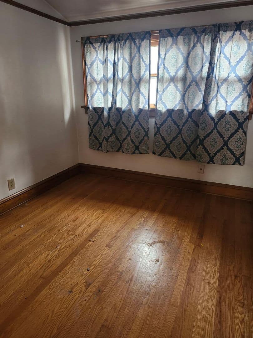 Wauwatosa Apartment: 2330 North 61st Street