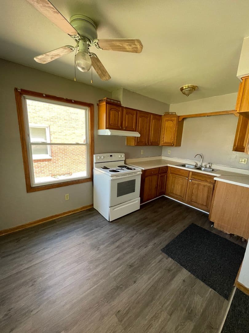 Milwaukee Apartment: 8809 West Villard Avenue