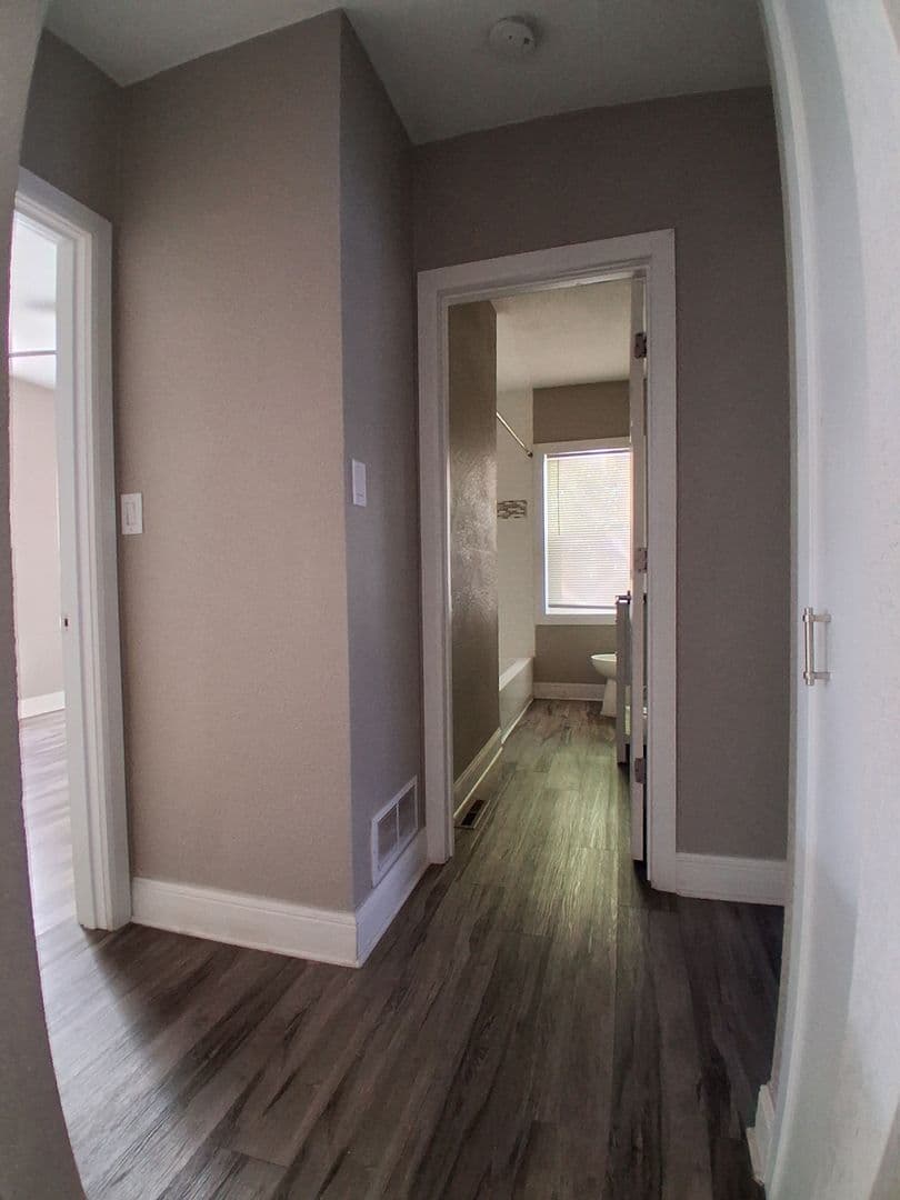 Milwaukee Apartment: 114 West Howard Avenue