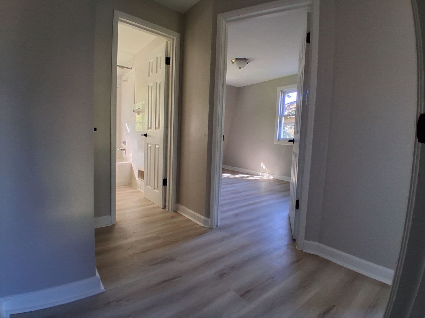 Milwaukee Apartment: 5137 W Keefe Ave