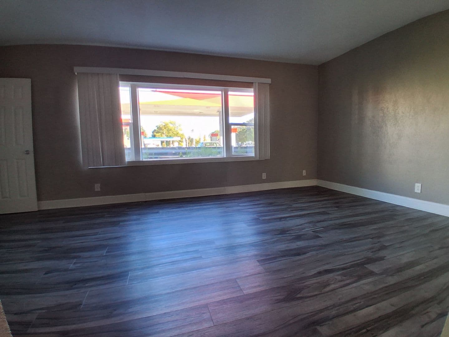 Milwaukee Apartment: 114 West Howard Avenue