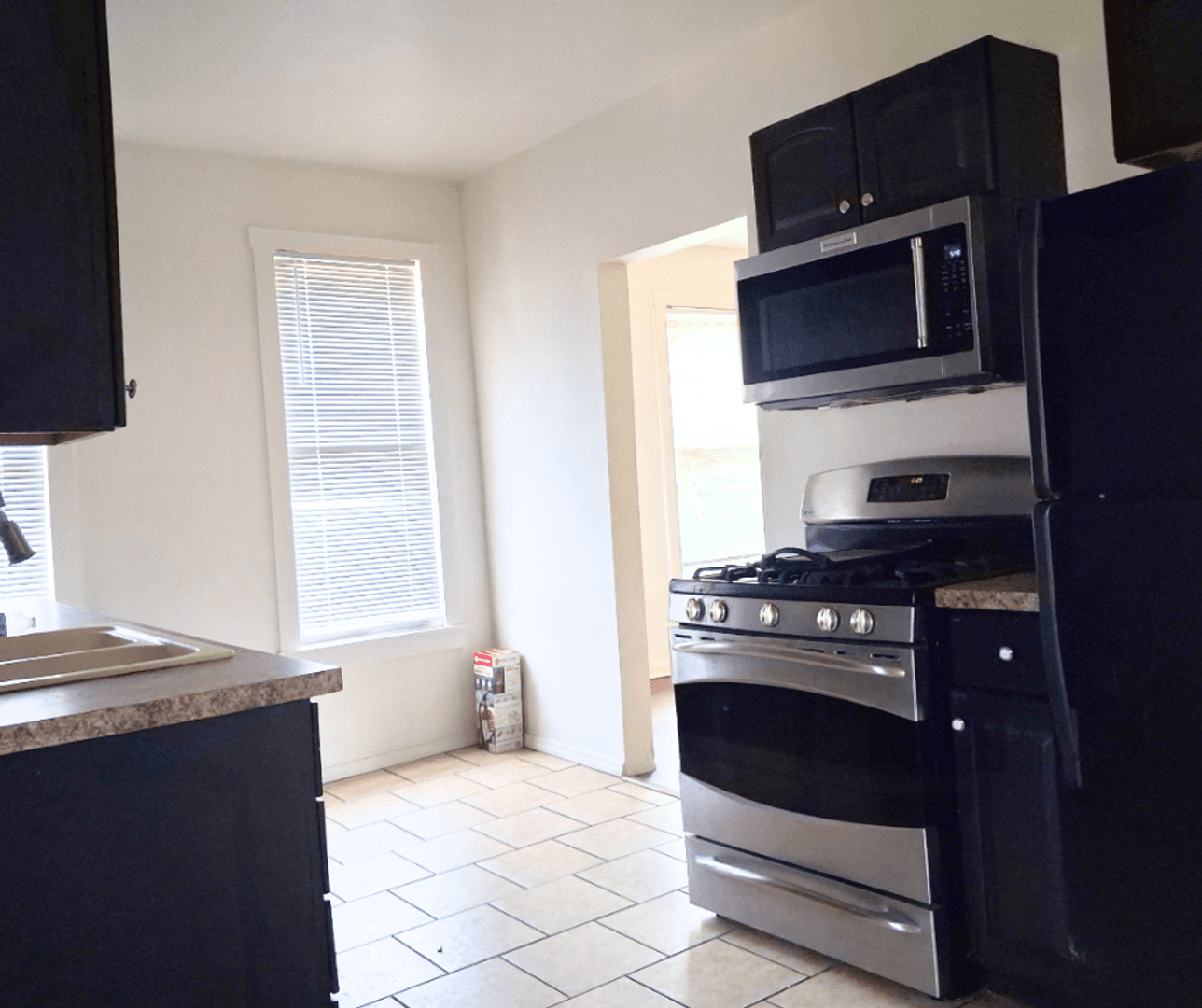 Milwaukee Apartment: 2302 W. Vine Street