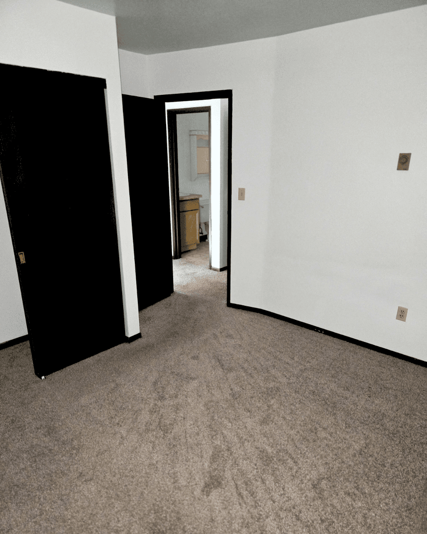 Waukesha Apartment: 1118 Fleetfoot Dr