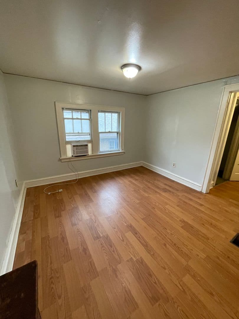Milwaukee Apartment: 2545 North 52nd Street