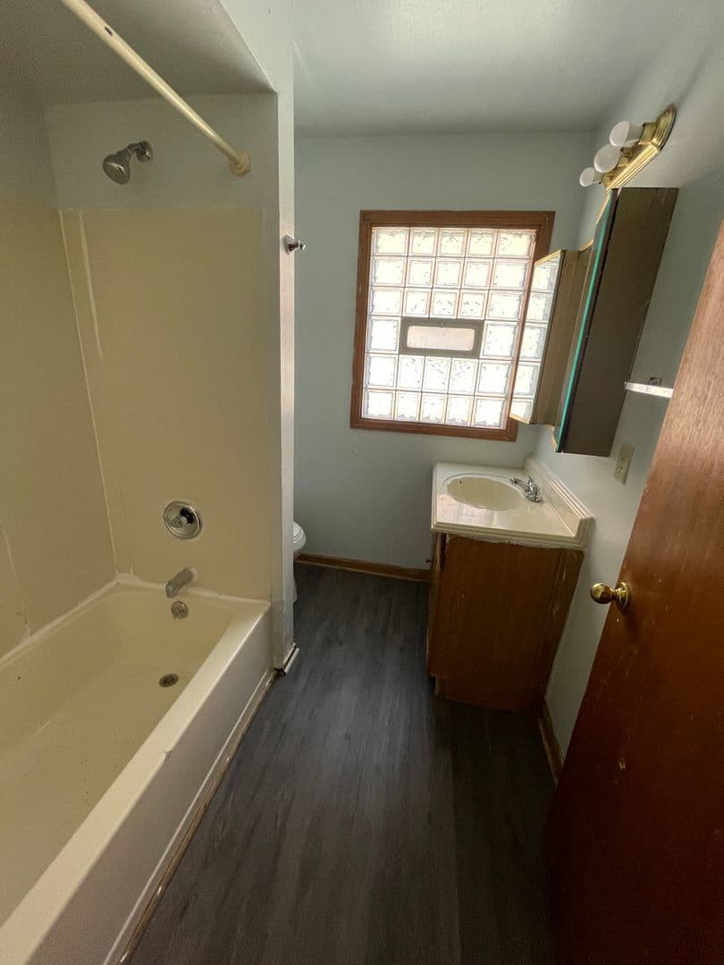 Milwaukee Apartment: 8809 West Villard Avenue