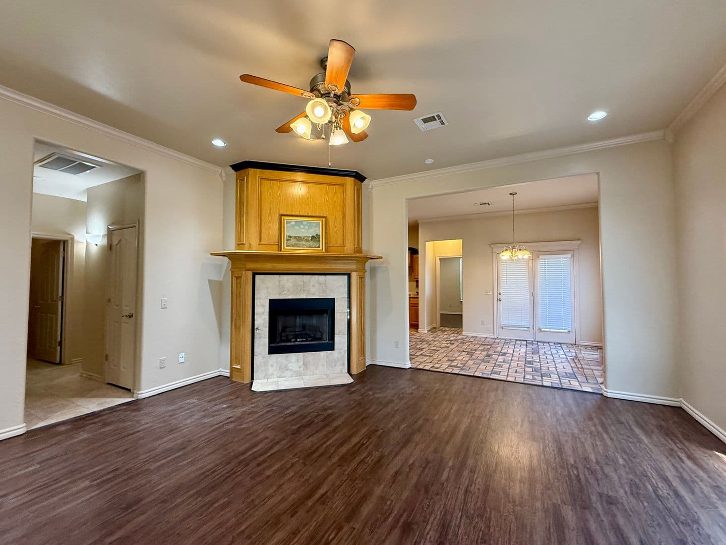 Moore House: 2520 Thomas Drive