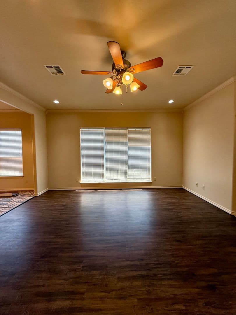 Moore House: 2520 Thomas Drive