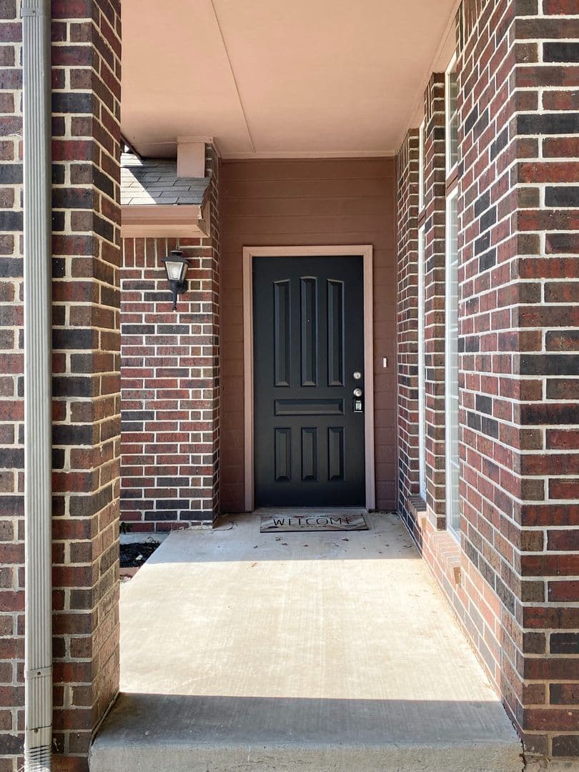 Moore House: 631 Stoneridge Drive