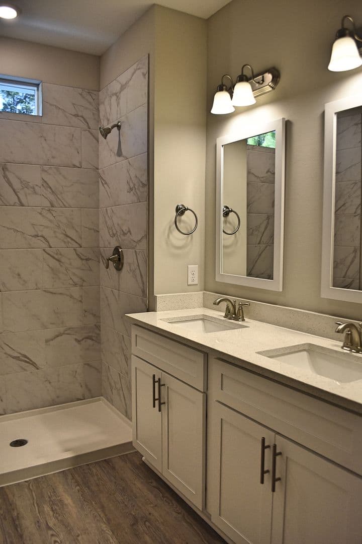 Freeport Townhome: 214 Date Palm Ln