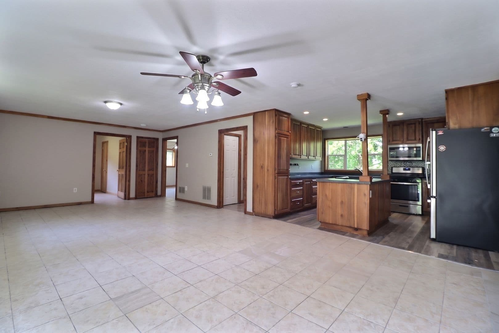 Taberg House: 10066 Point Rock Road