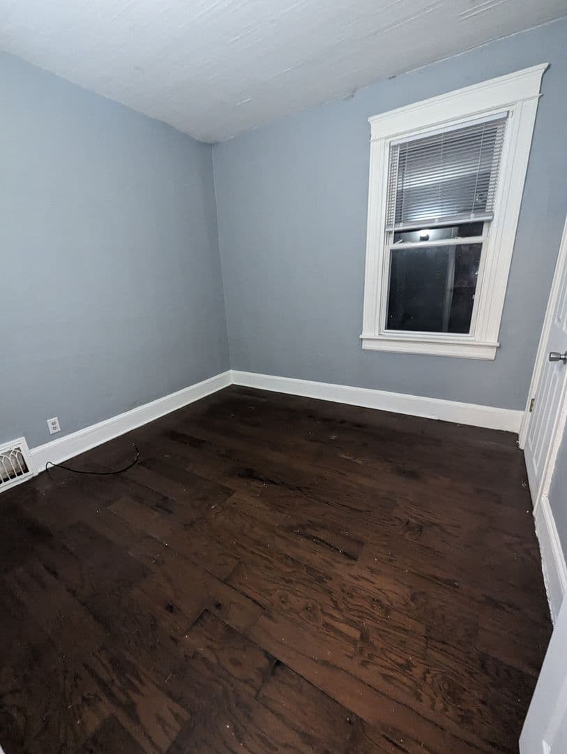 Rome Apartment: 149 River Street