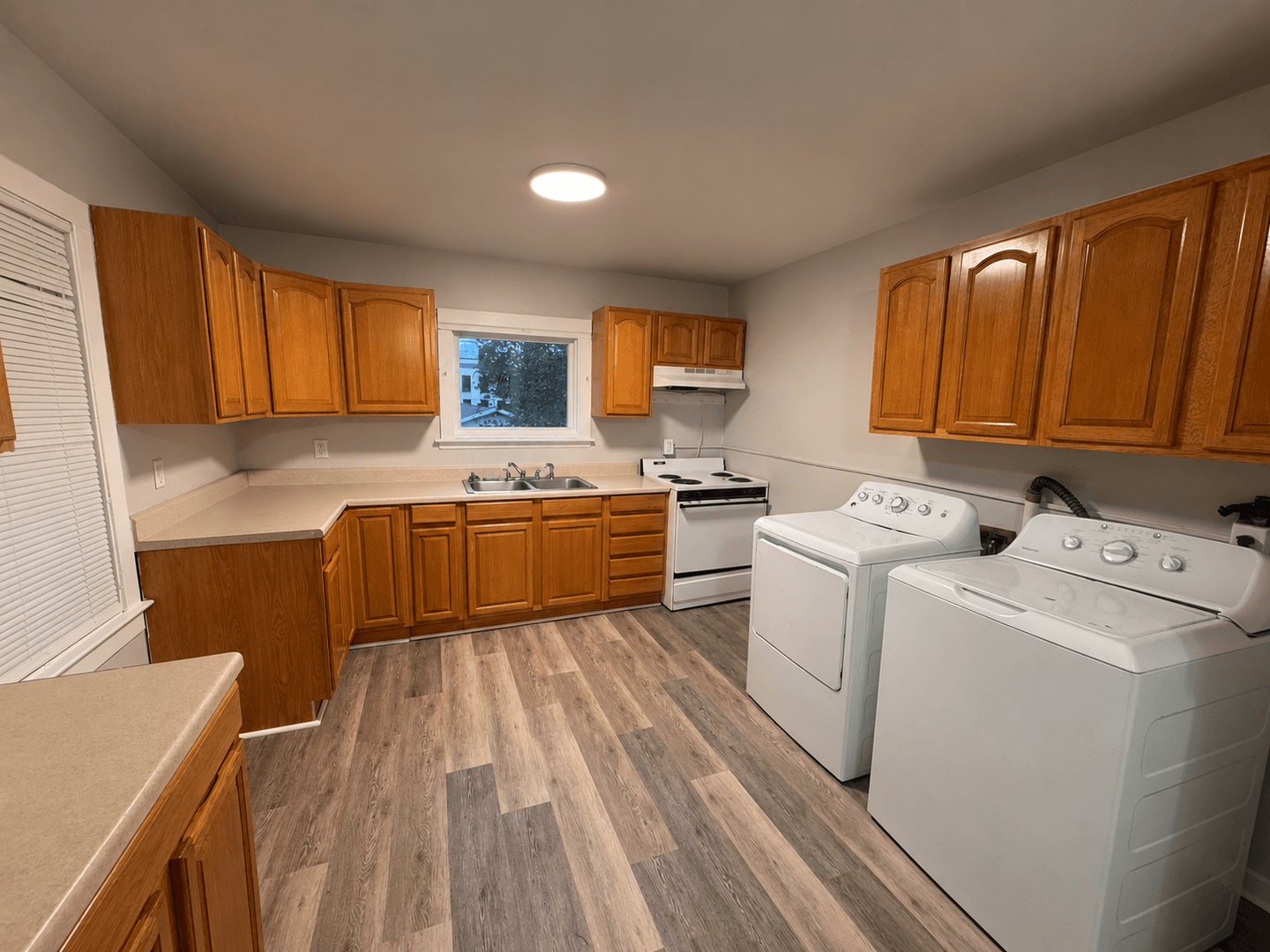 Rome Apartment: 111 Floyd Place