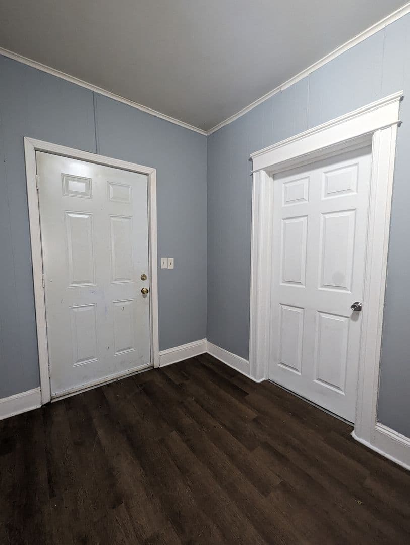Rome Apartment: 149 River Street