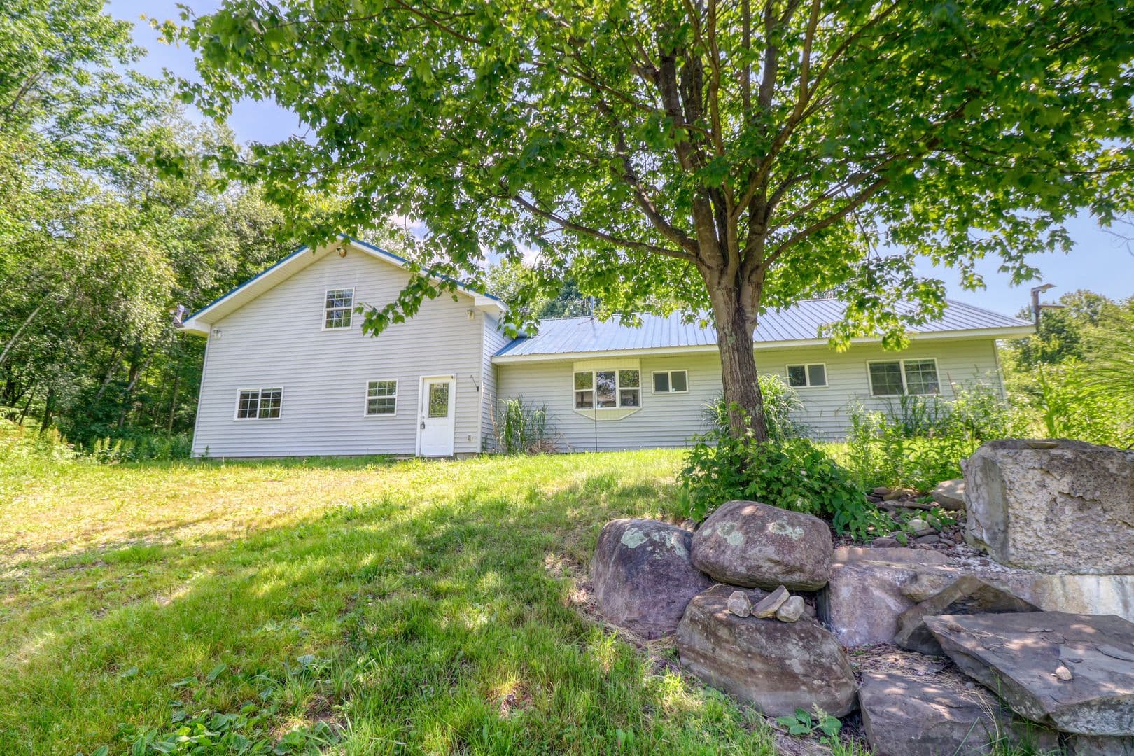 Taberg House: 10066 Point Rock Road