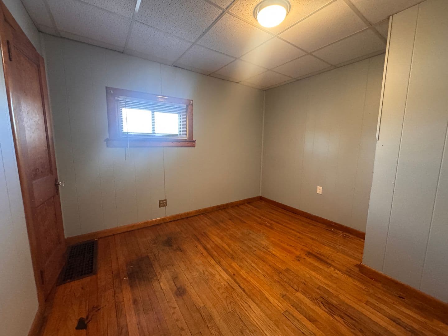 Rome Apartment: 213 Depeyster Street