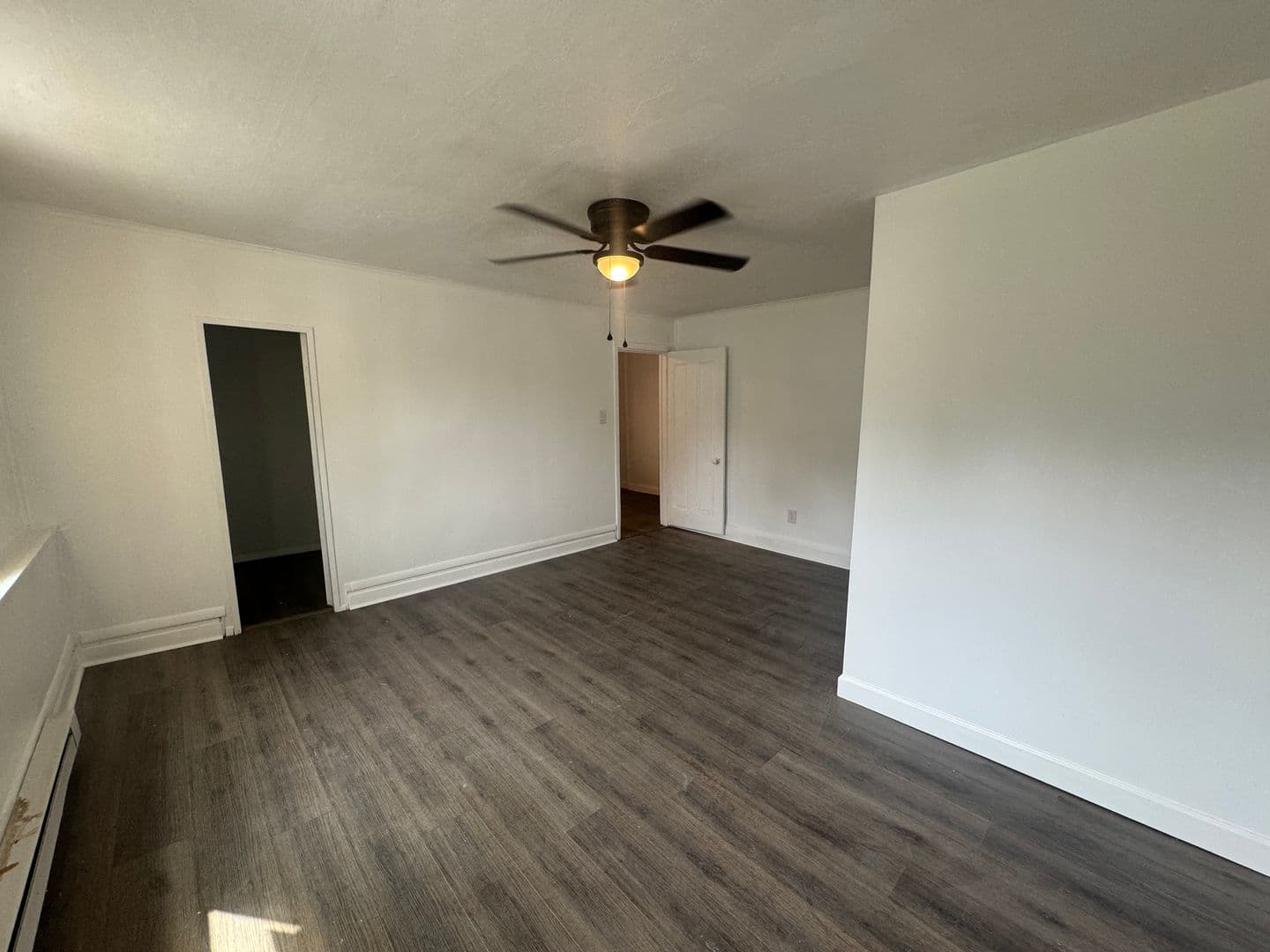 Blossvale Apartment: 7547-7549 W Lake Street