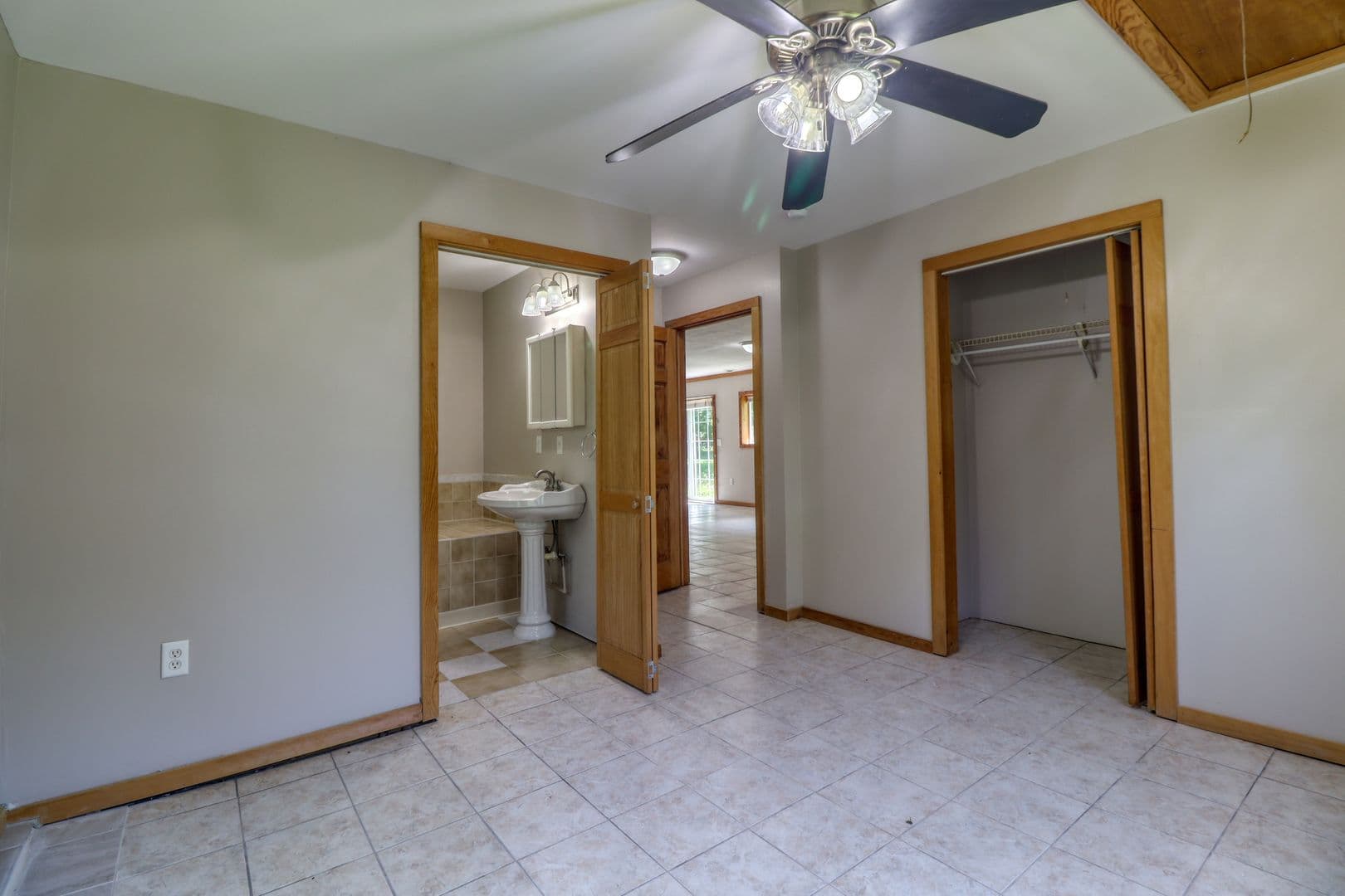 Taberg House: 10066 Point Rock Road