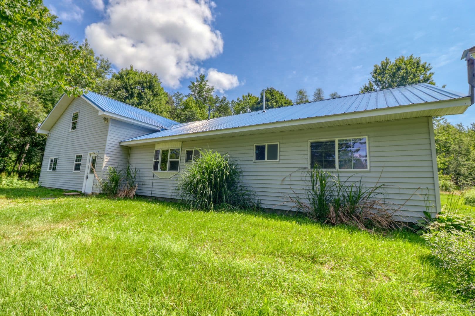 Taberg House: 10066 Point Rock Road