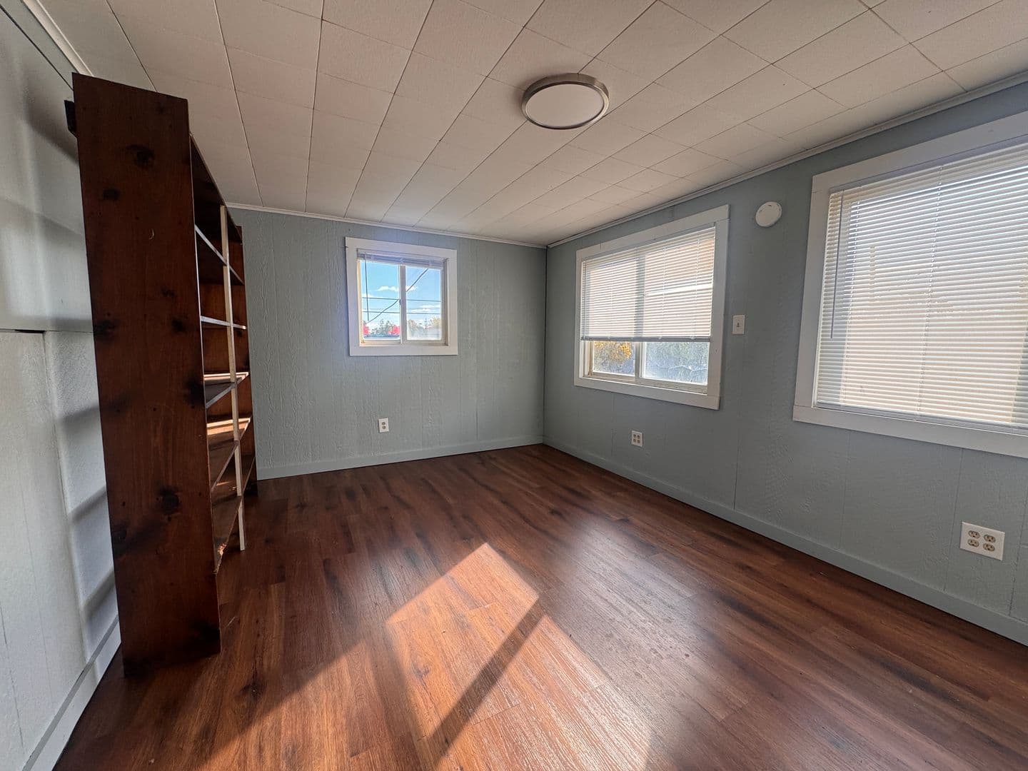 Rome Apartment: 213 Depeyster Street
