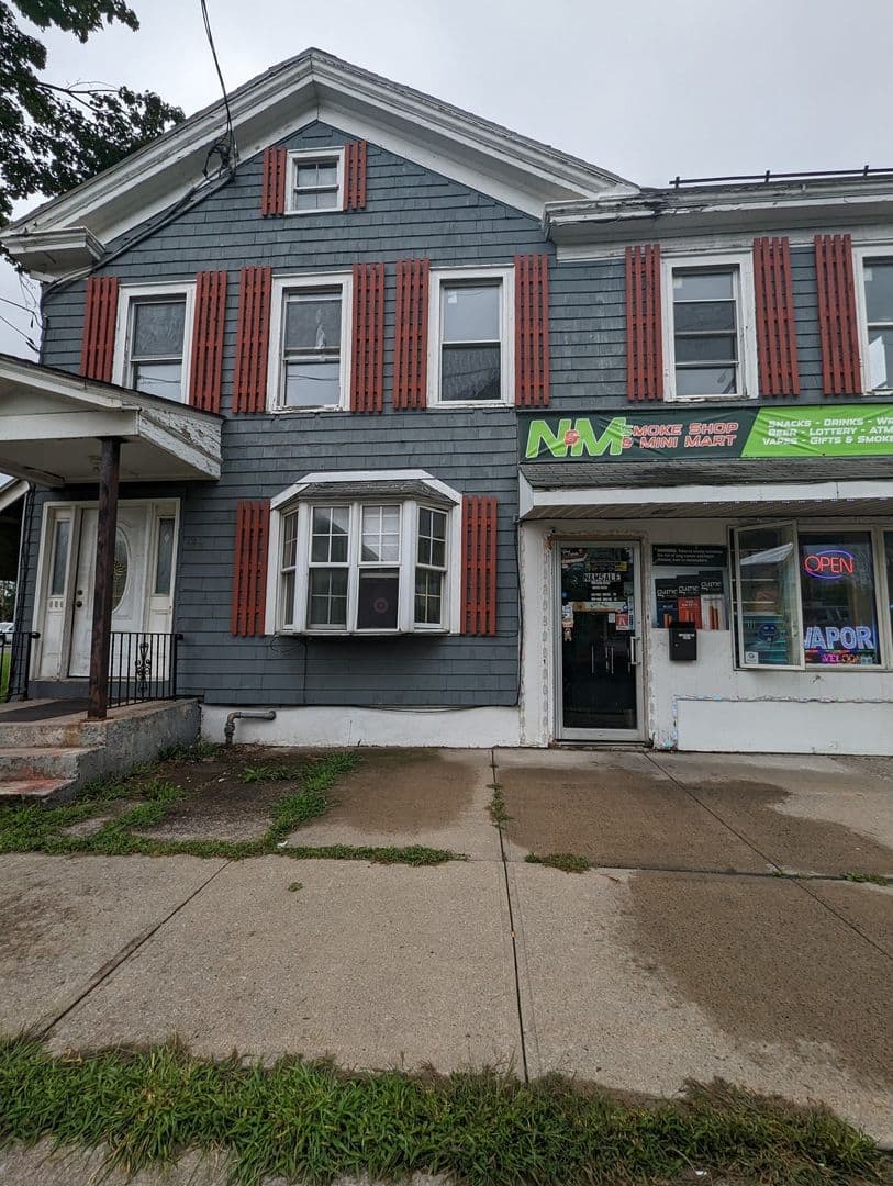 Rome Apartment: 435 S James Street