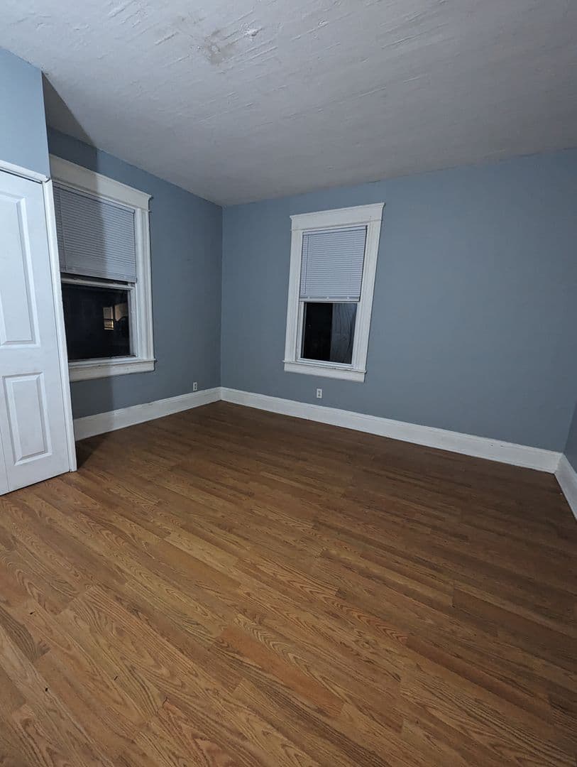 Rome Apartment: 149 River Street