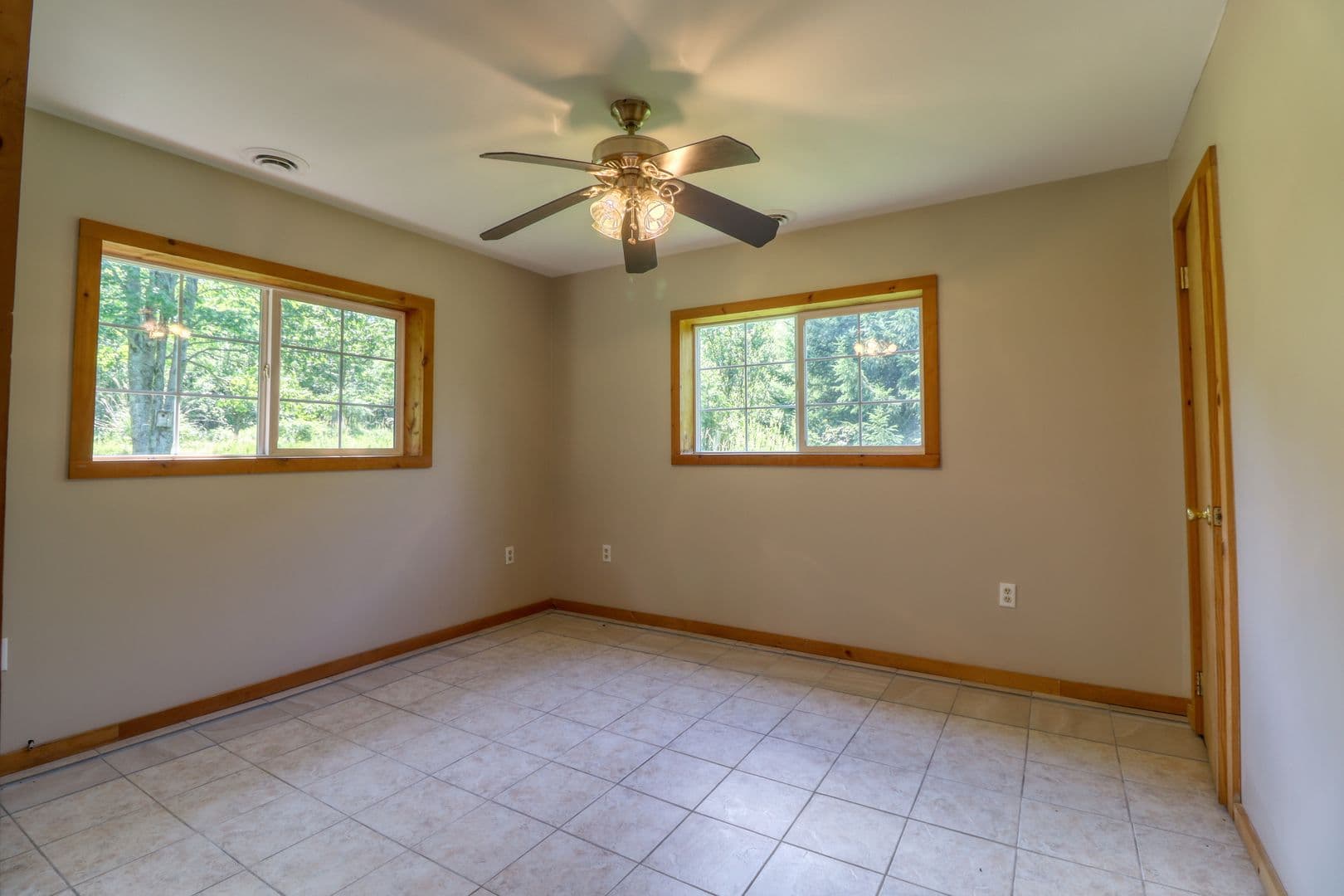 Taberg House: 10066 Point Rock Road
