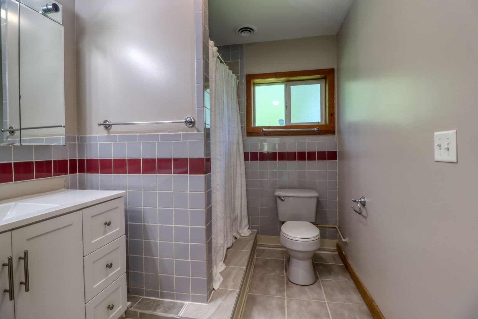 Taberg House: 10066 Point Rock Road