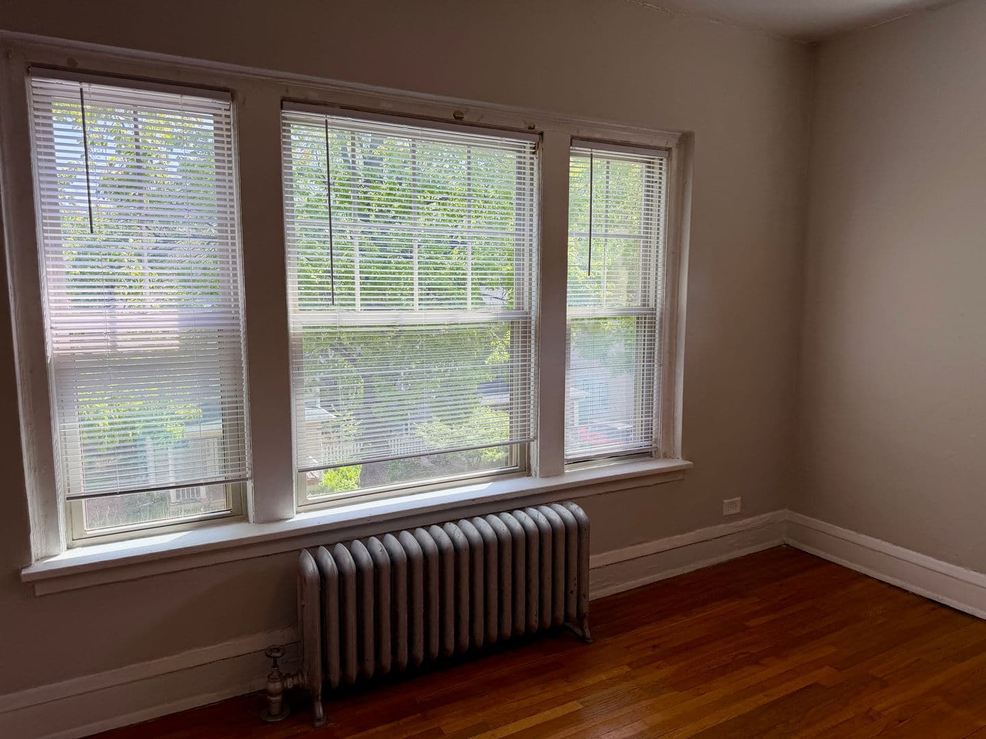 Minneapolis Apartment: 2300 Harriet Avenue S