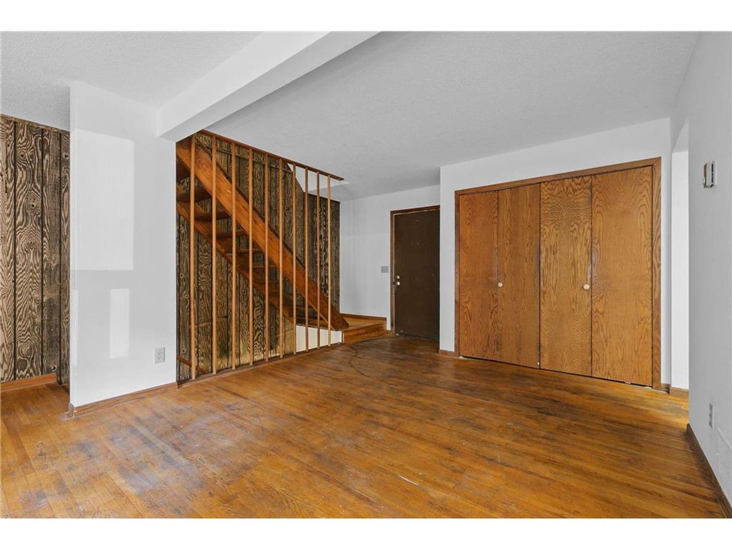 Minneapolis Apartment: 941-951 17th Ave SE & 942 15th Ave SE