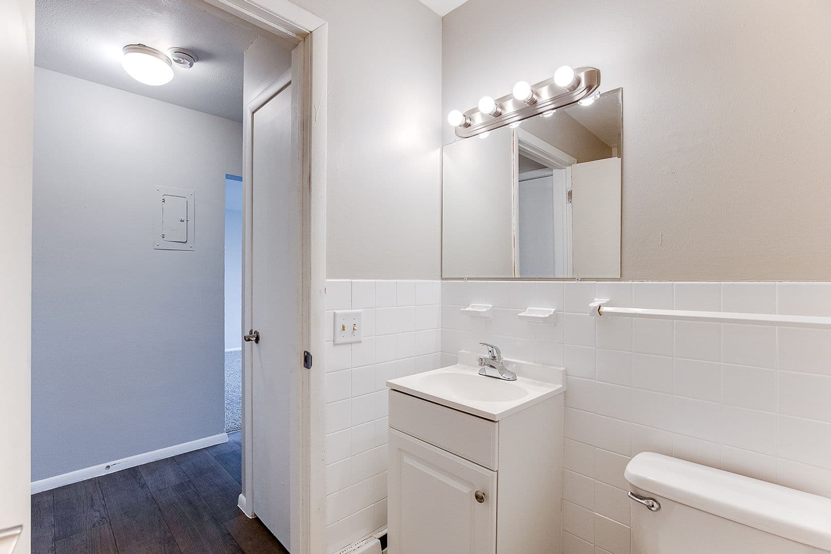Minneapolis Apartment: 3141 22nd Ave South