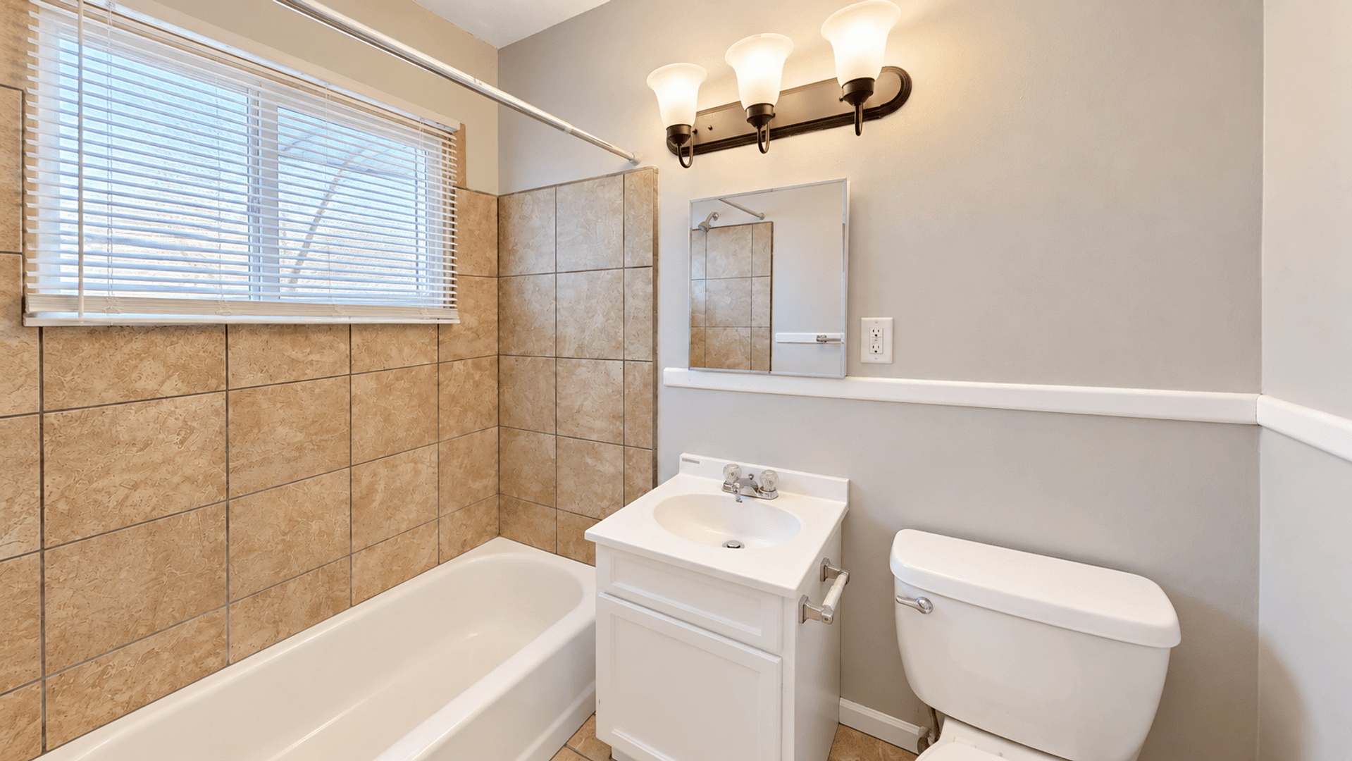 Minneapolis Apartment: 2603 Golden Valley Road