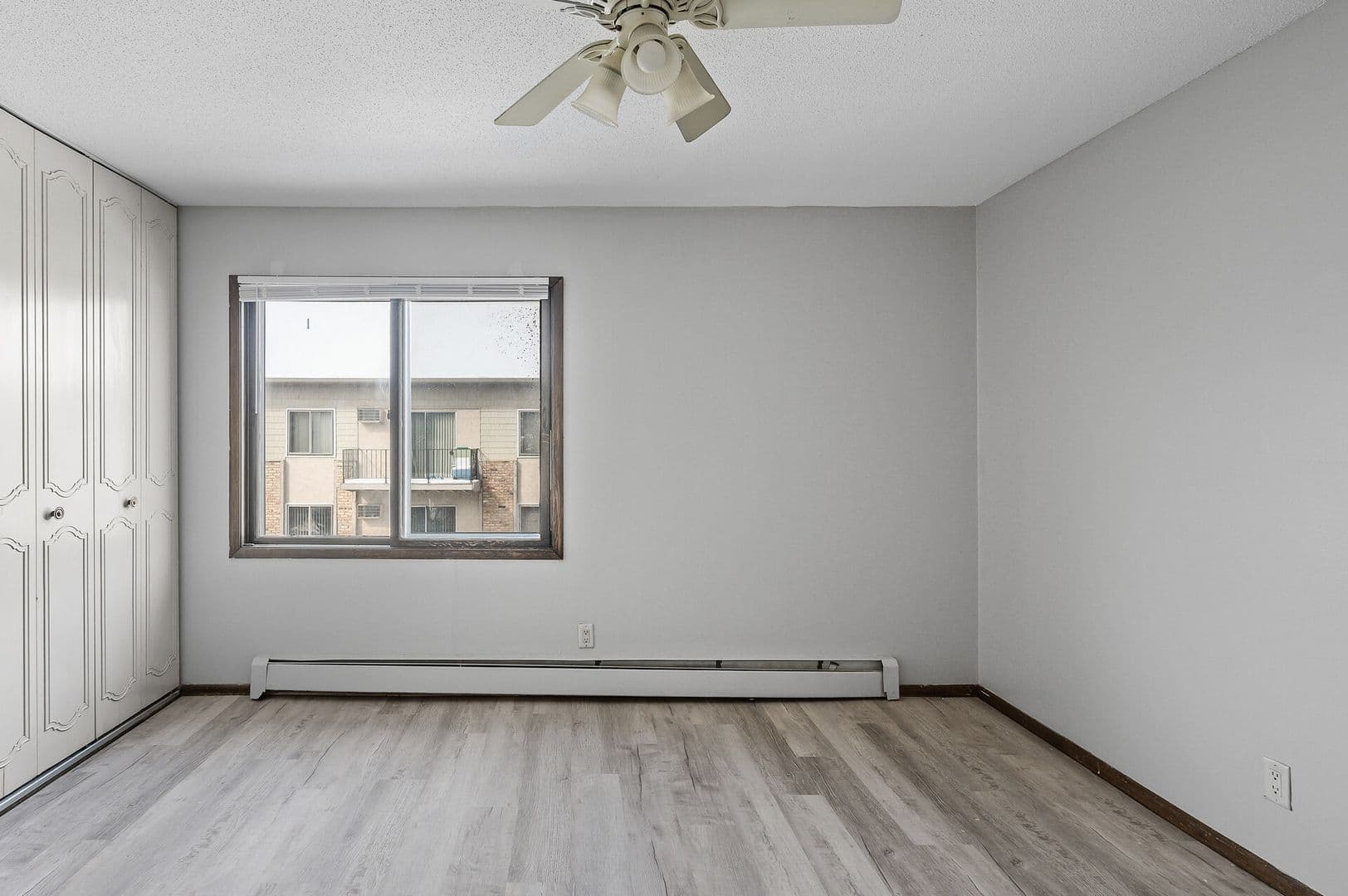 Brooklyn Park Apartment: 6281-6289 Louisiana Avenue North