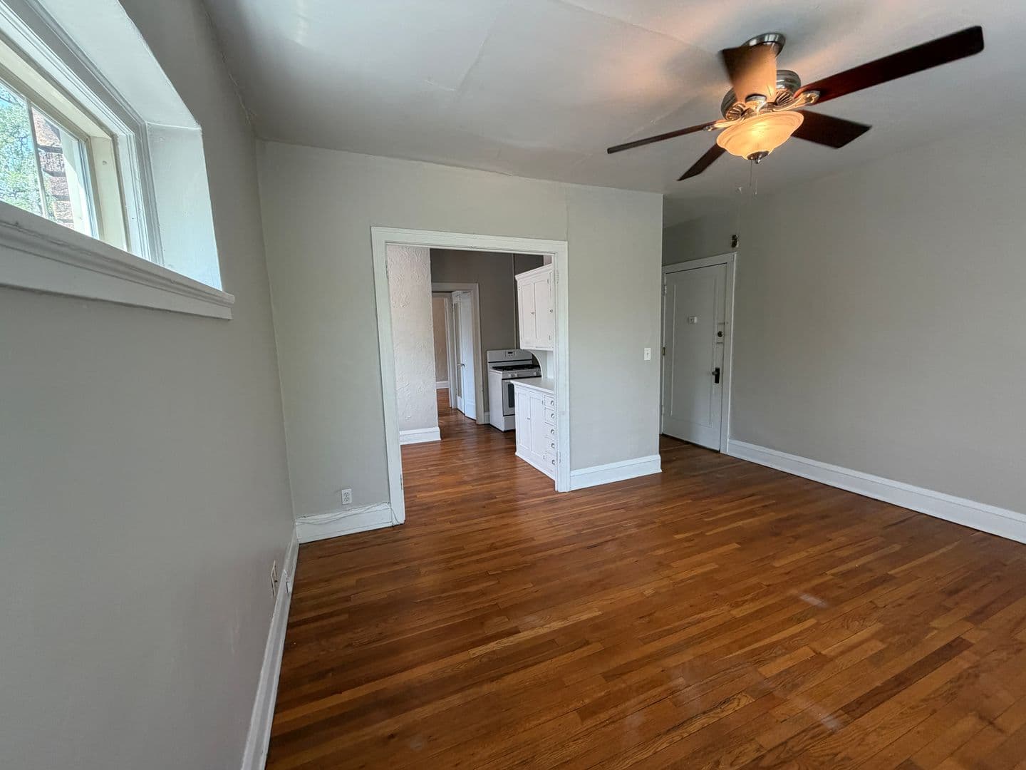 Minneapolis Apartment: 2300 Harriet Avenue S
