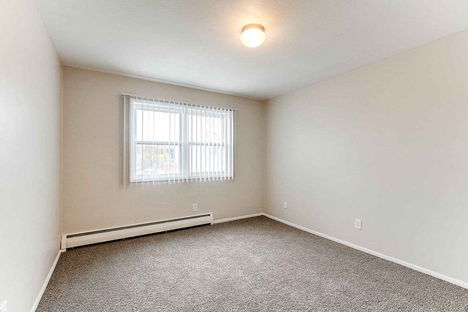 Minneapolis Apartment: 3141 22nd Ave South