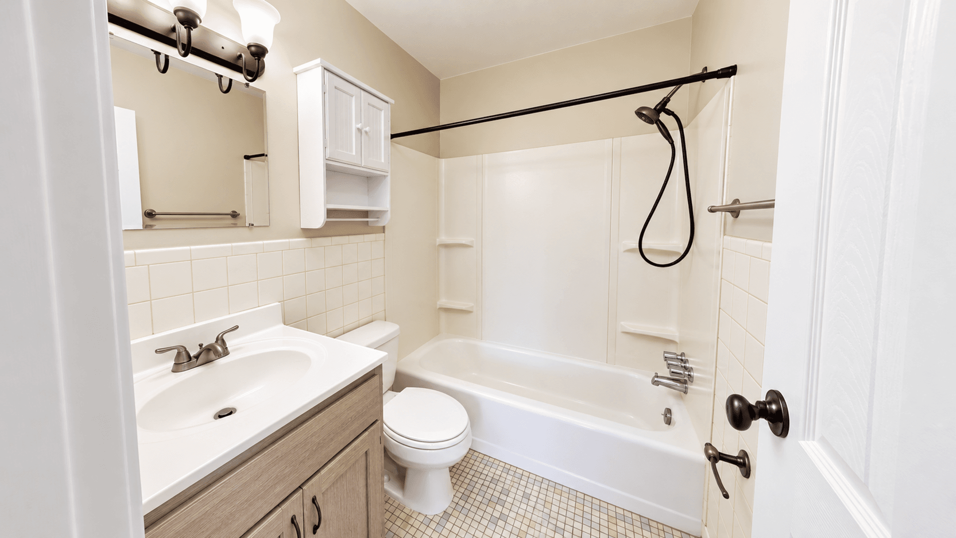 Minneapolis Apartment: 801 21st Avenue North