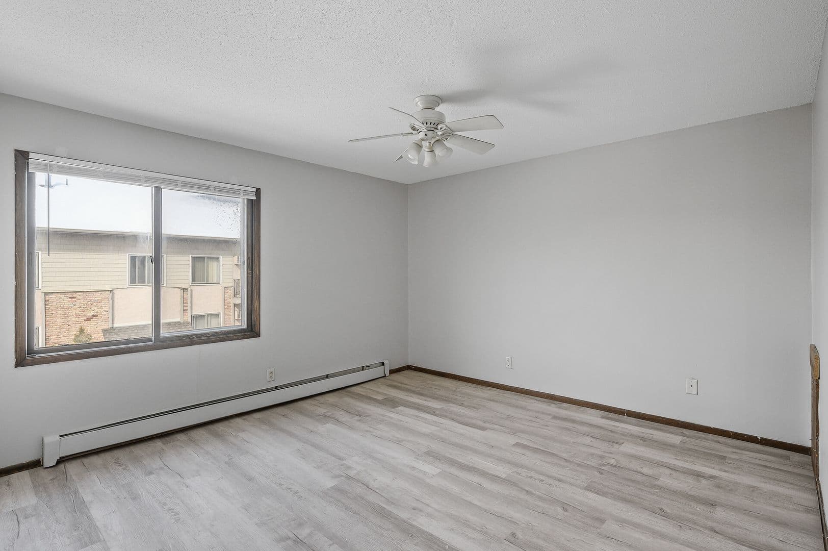 Brooklyn Park Apartment: 6281-6289 Louisiana Avenue North