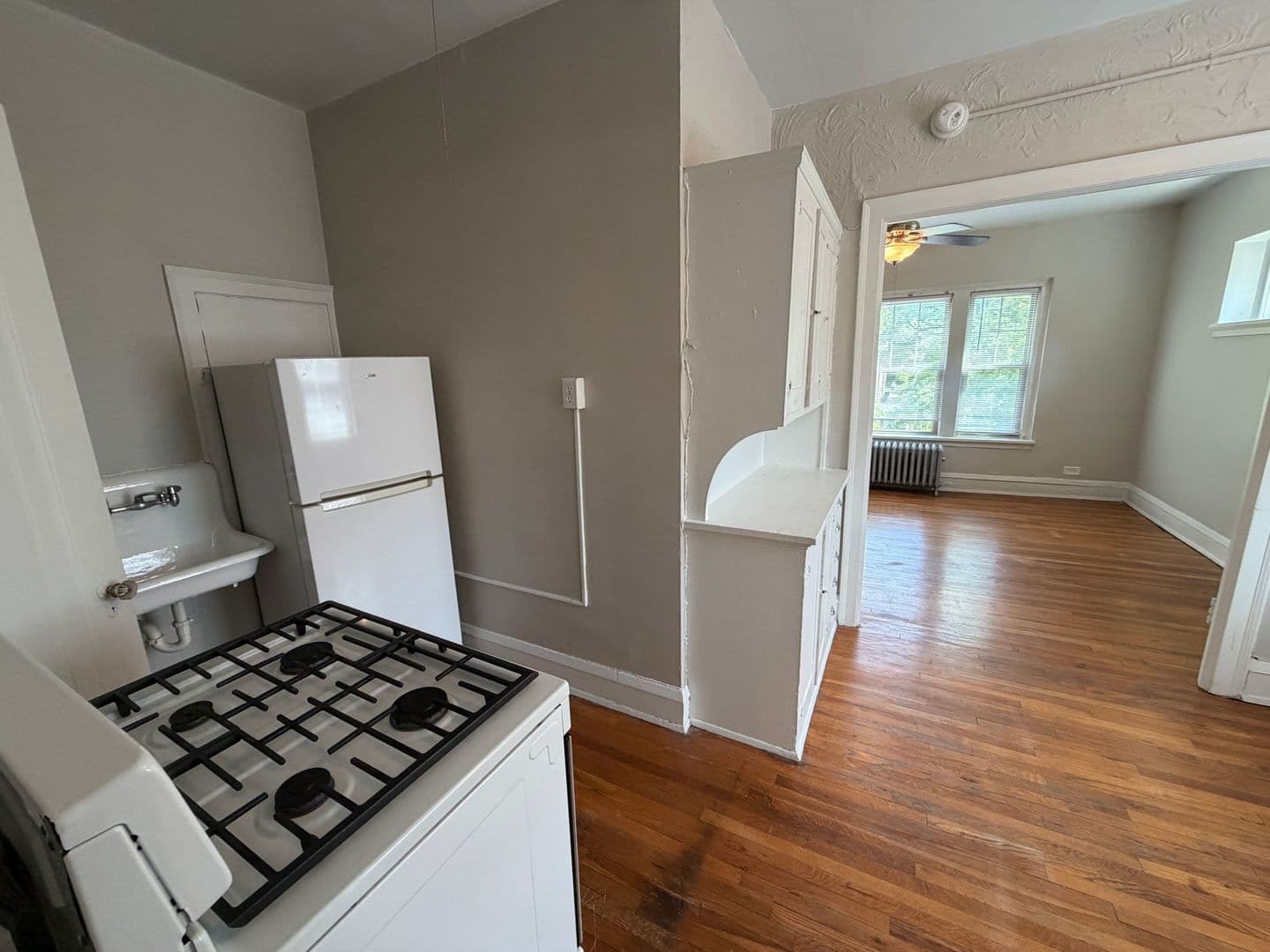 Minneapolis Apartment: 2300 Harriet Avenue S