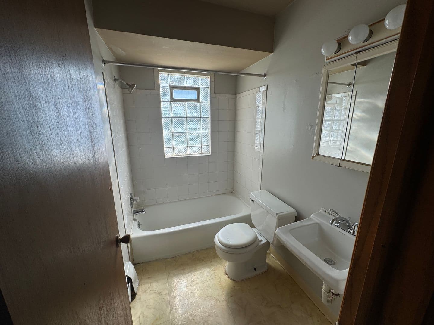 Minneapolis Apartment: 3230 Penn Avenue North