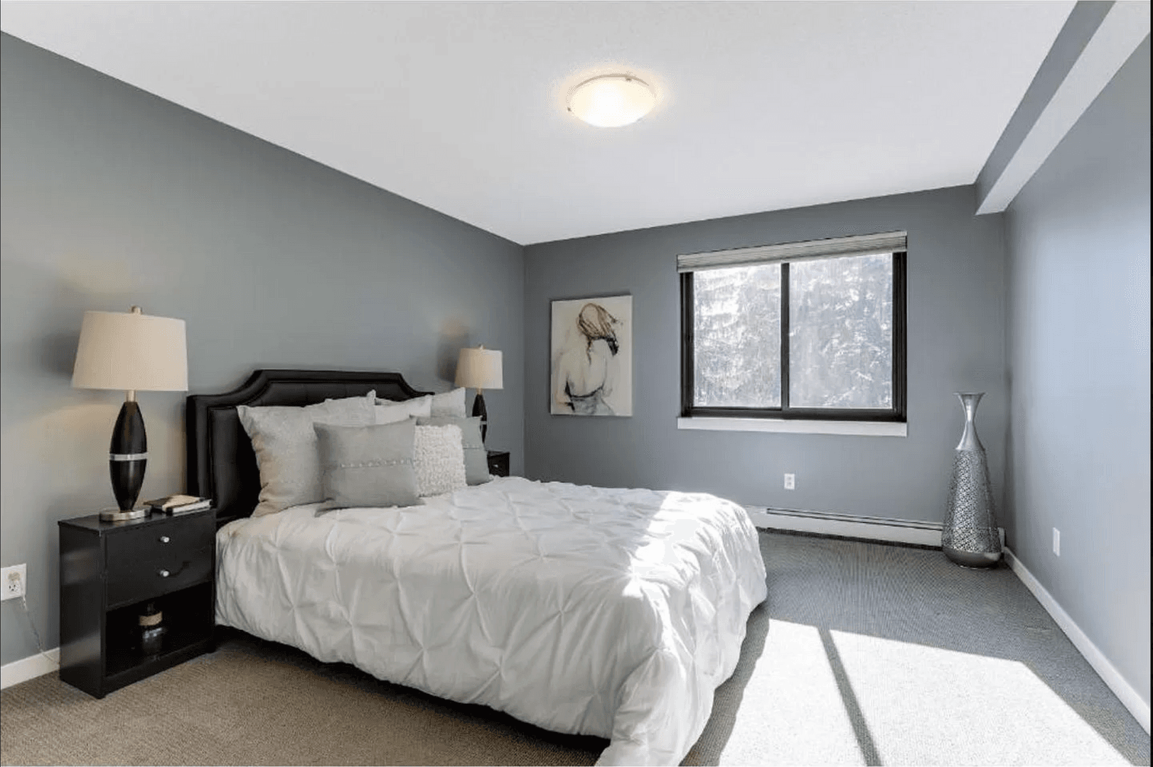 Minneapolis Apartment: 48 Groveland Terrace